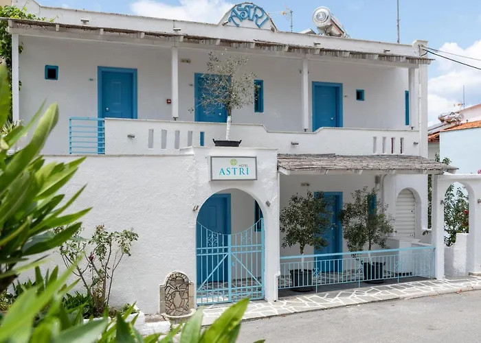 Astri Hotel Néos Marmarás