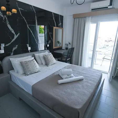 Astri מלון *