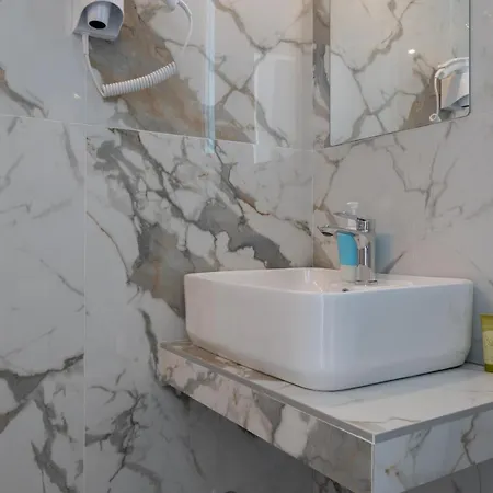 Ξενοδοχείο Astri *