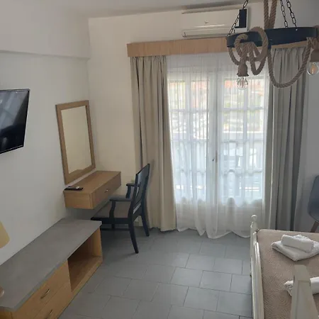 Astri * Νέος Μαρμαράς