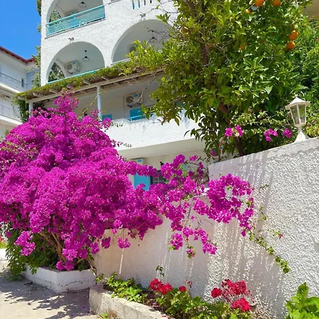 Astri * Νέος Μαρμαράς